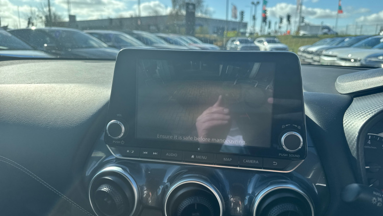 Nissan Juke 1.0 DiG-T 114 N-Connecta 5dr Petrol Hatchback